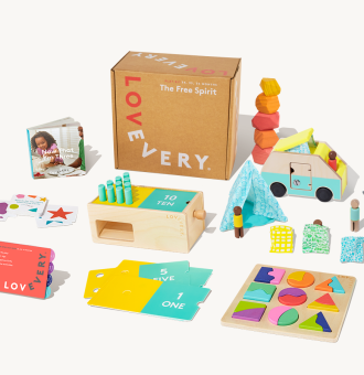 Lovevery-VKS-Playkit-TheFreeSpirit-ISO-163-US_April2021_web_hex-_1_.png